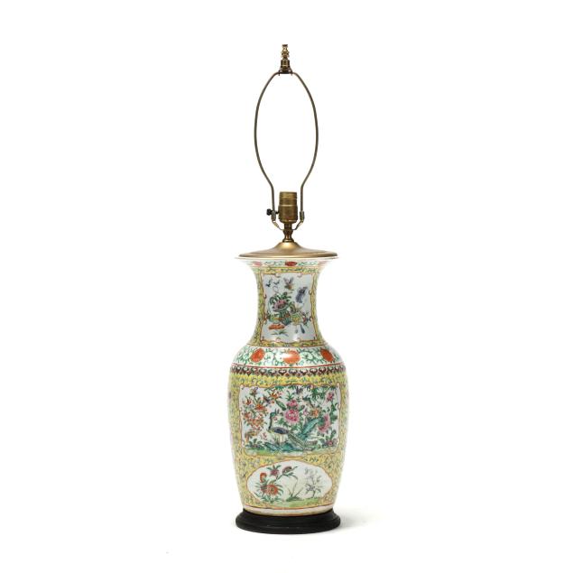 a-chinese-export-porcelain-table-lamp