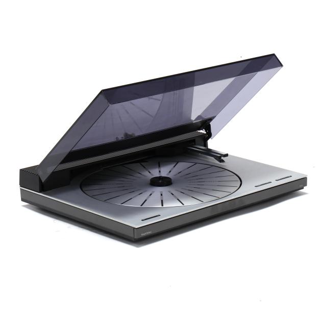 bang-and-olufson-beogram-tx2-turntable